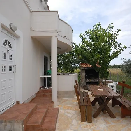 Apartament Ela