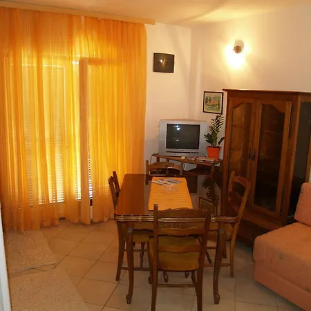 Apartament Ela Sukošan
